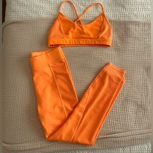 Alo yoga neon orange set